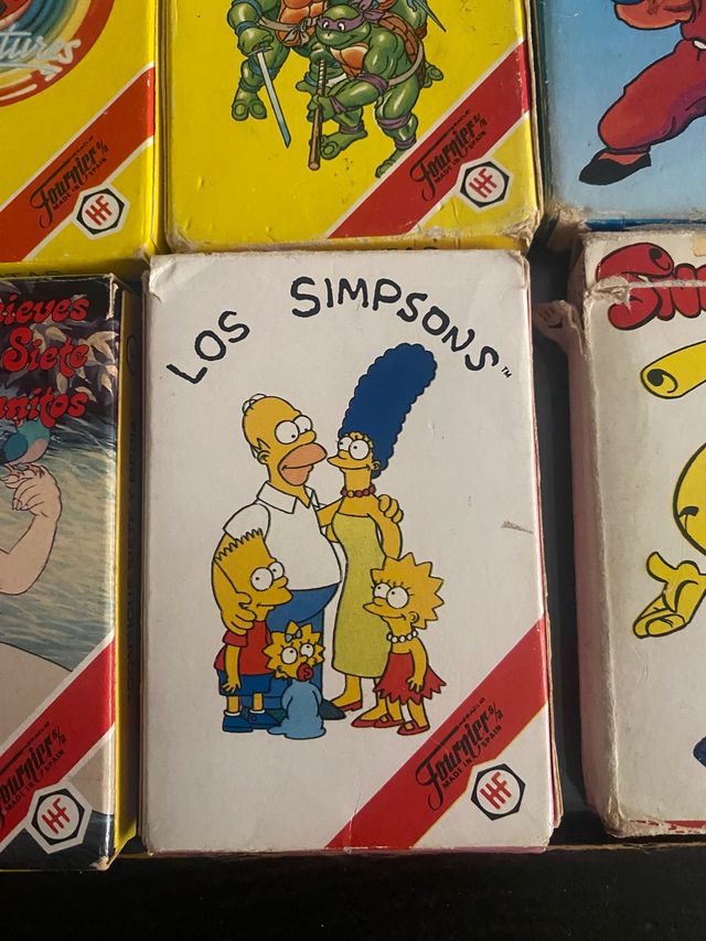 Juego de cartas, naipes.
llevate 3 y paga 2