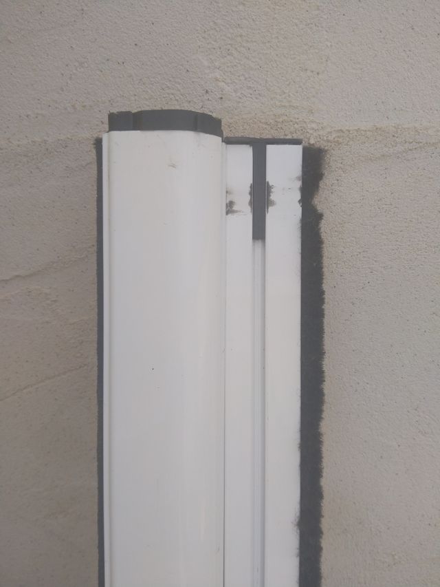 Mosquitera enrollable de aluminio