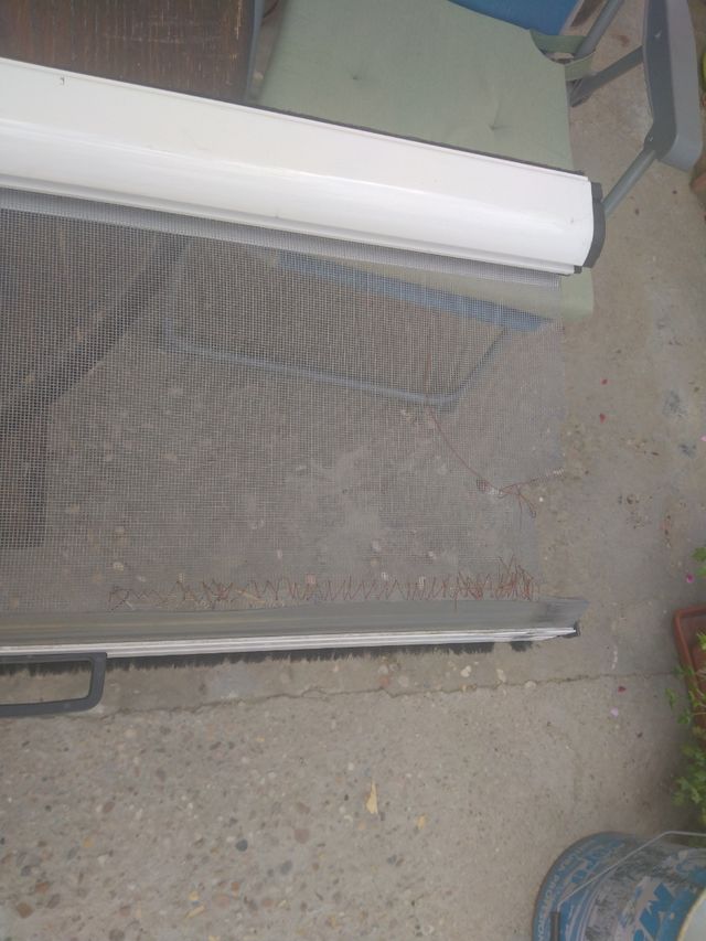 Mosquitera enrollable de aluminio