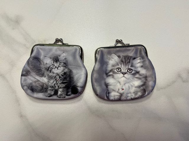 Monedero de gatitos