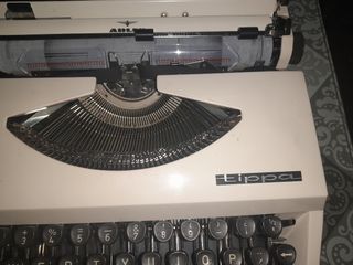Maquina de escribir ADLER TIPPA 1961.Alemani vinta