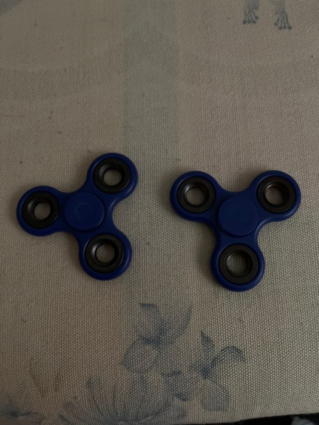 2 Spinners
