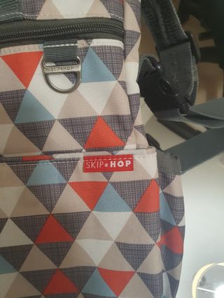 Bolso bebe skip hop para carro