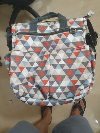 Bolso bebe skip hop para carro