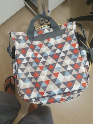 Bolso bebe skip hop para carro