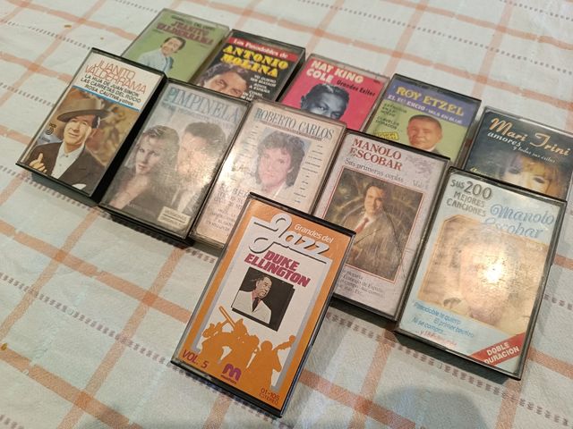 2 Lotes cintas de cassette varios artistas
