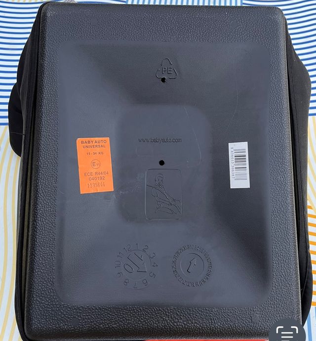 Silla niño/a automóvil.