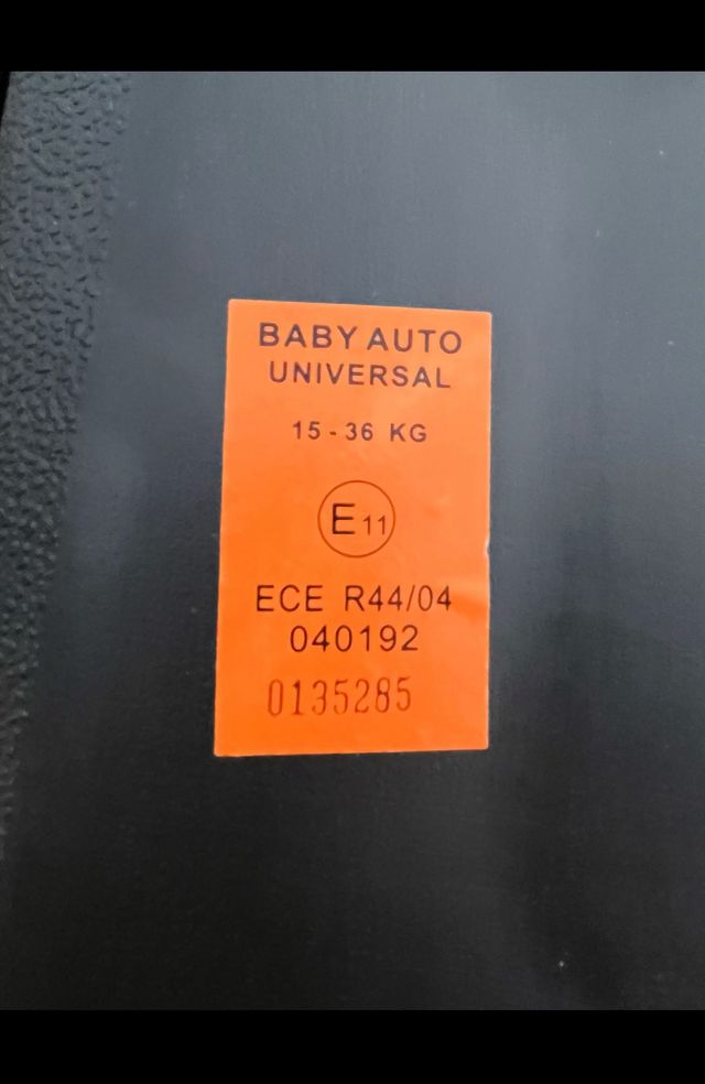 Silla niño/a automóvil.