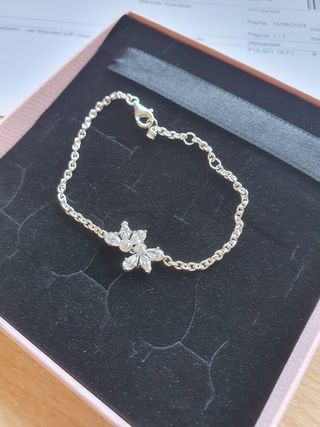 NUEVA A ESTRENAR. Pulsera Pandora herbario