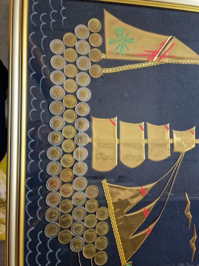 Quadro fatto con monete antiche