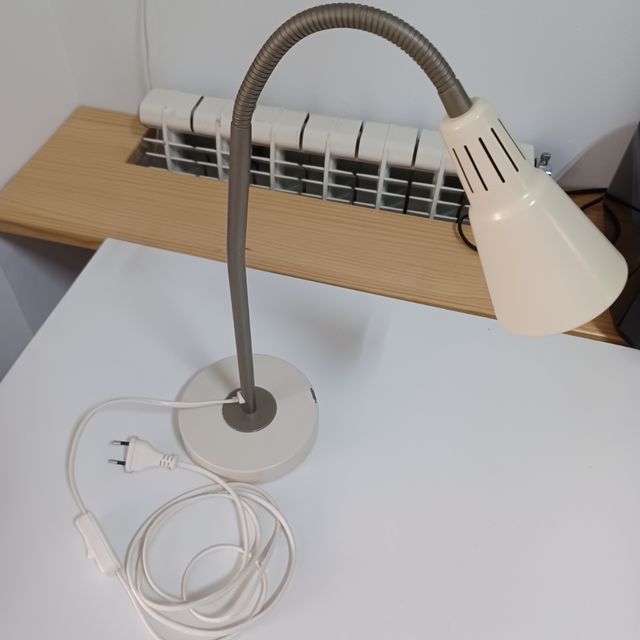 Flexo lampara ikea