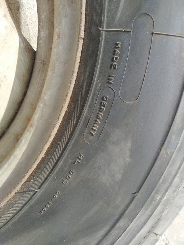 Neumático Michelin X antiguo