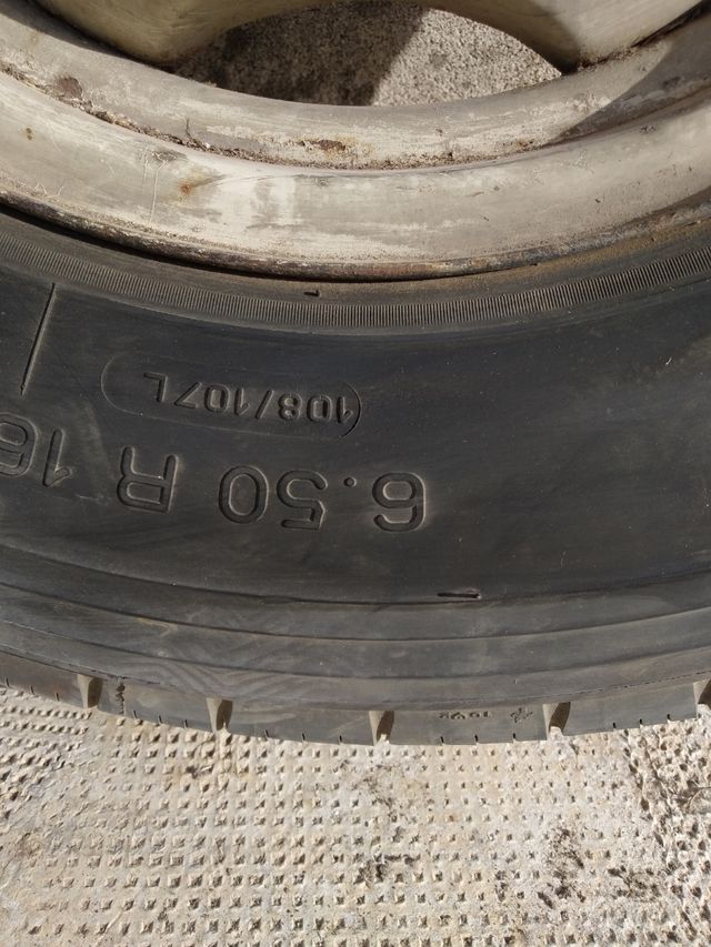 Neumático Michelin X antiguo