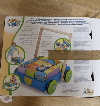 Carrito de madera. Juguete para niños.