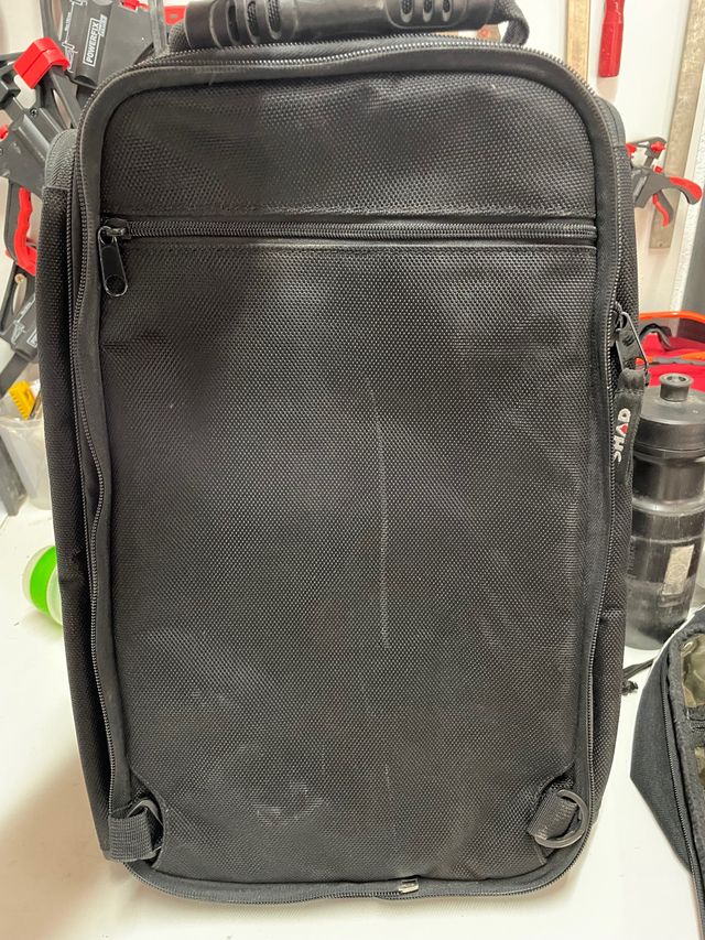 Mochila Shad depósito