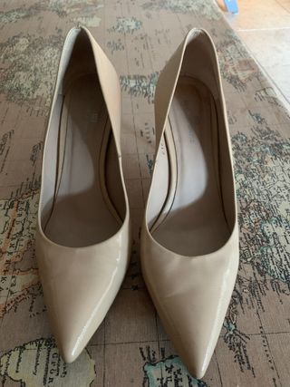 Zapatos de tacon, Gloria Ortiz