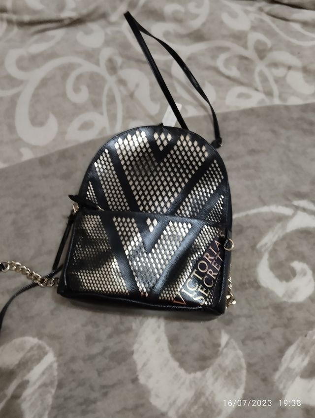 mochila victorias secret