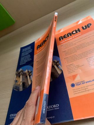 2 libros Inglés 1º bachillerato