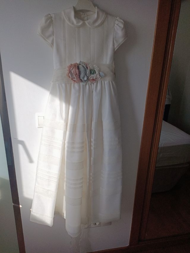 Abito da comunione nuovo di zecca