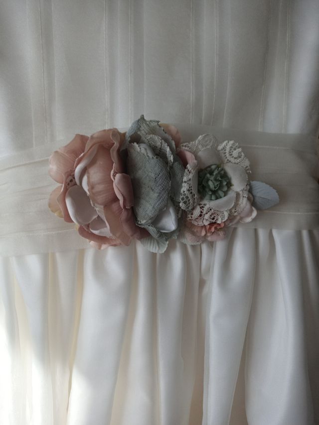 Abito da comunione nuovo di zecca