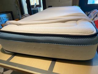Somier de cama y colchon