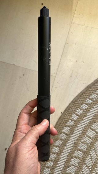 Insta360 con selfie stick y bateria de repuesto