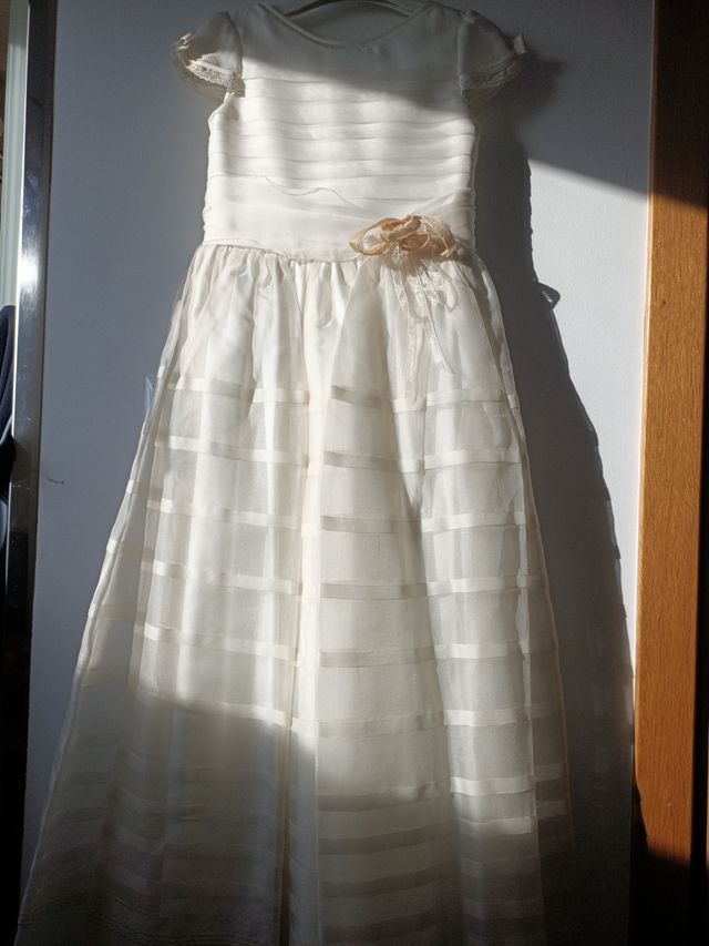 Abito da comunione nuovo di zecca