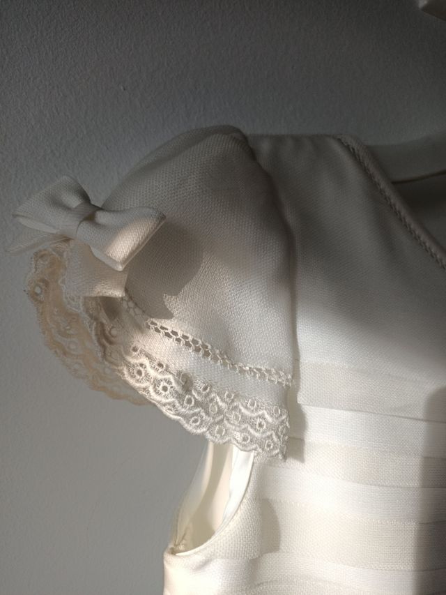 Abito da comunione nuovo di zecca