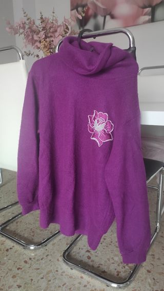 Jersey oversize color berenjena