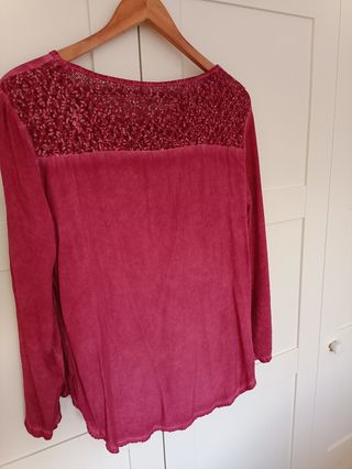 Camiseta de manga larga mujer con lentejuelas.