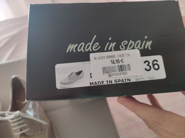 Zapatos con cordones de piel