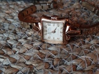 Reloj Dogma Prima 1961 chapado oro 15 Rubís.