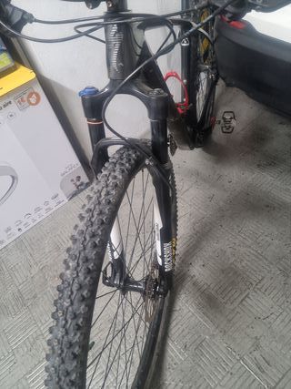 SPECIALIZED STUMP JUMPER COMP CARBON (talla M)