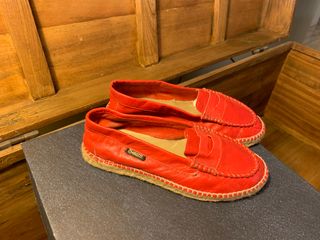 Sandalias tipo mocasines de piel roja Celatti