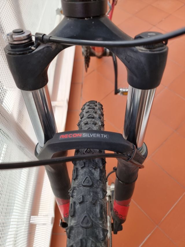 Bicicleta Rockrider 8.1