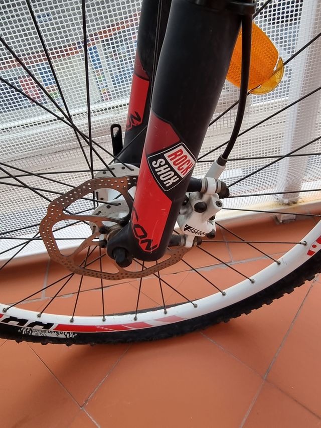 Bicicleta Rockrider 8.1