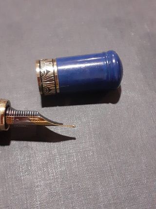 PLUMA CHAPADO EN ORO. 