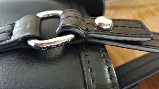 Bolso piel negro marca Donna Karan New York  DKNY