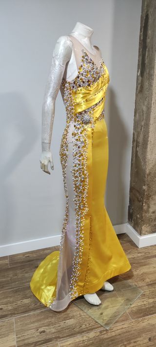 vestidos de fiesta de galas, bodas gitanas y mas