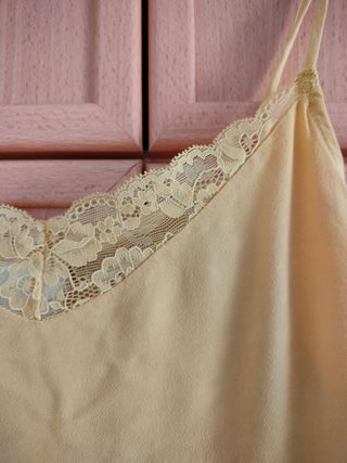 Camiseta con etiqueta