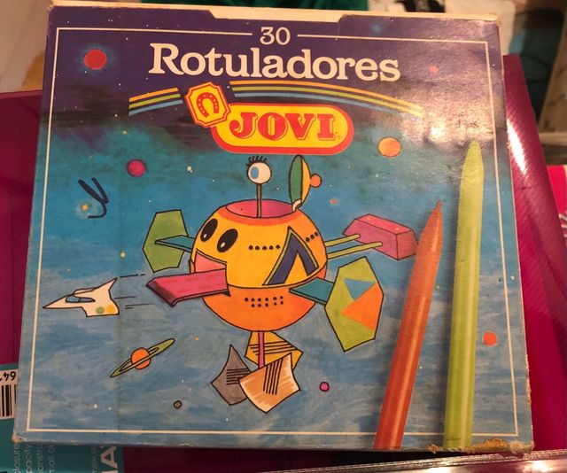 Lote de material escolar: rotuladores, ceras, ...