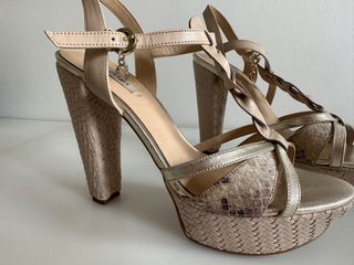sandalias Guess beige T40