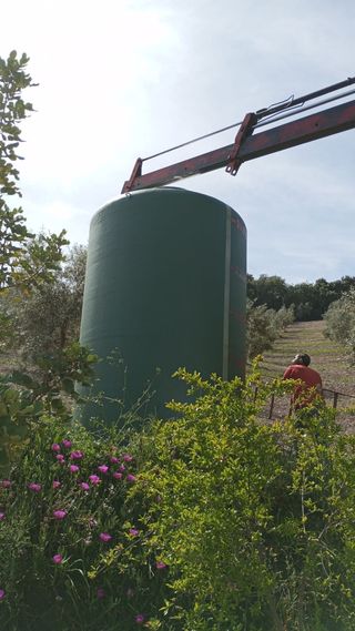 Depósitos agua aljibes tanques bidones
