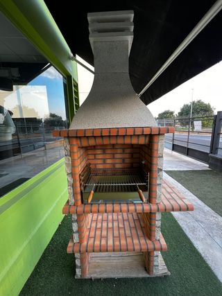 Barbecue prefabbricato in muratura