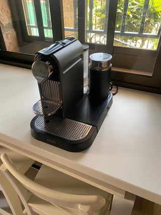 Cafetera Nespresso Krups Citiz&Milk 
