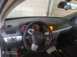 Opel Astra 2007