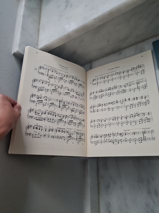 Libros de piano. Schumann y bach
