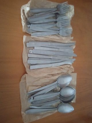 vendo cubiertos. de mesa