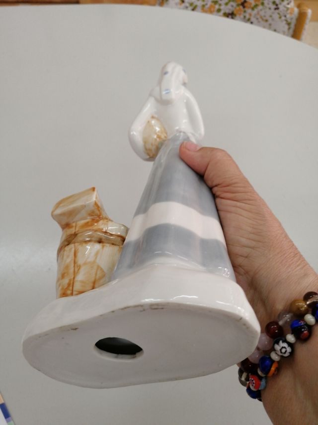 Figura lavandera porcelana 30x11