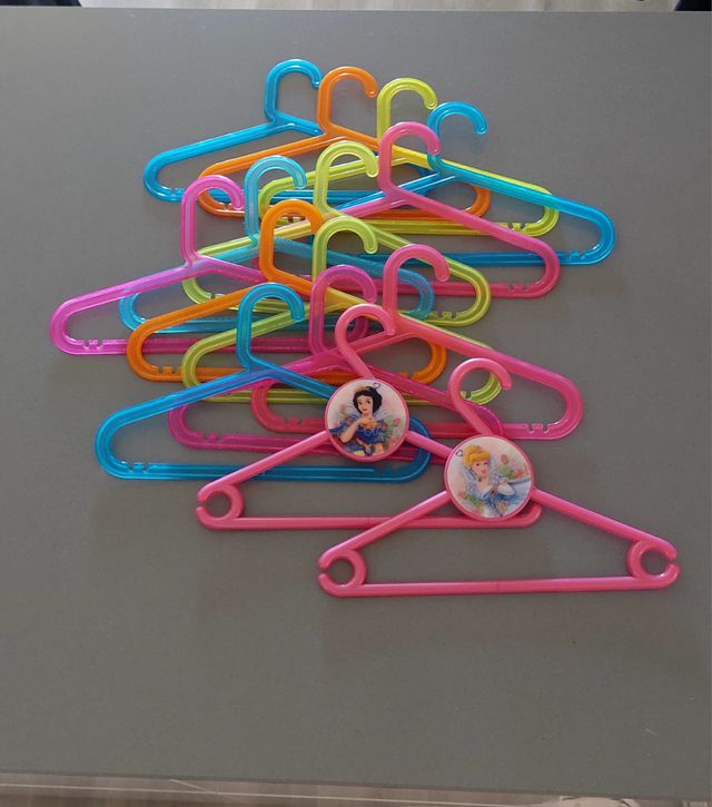 Perchas infantiles de colores 13 + 2